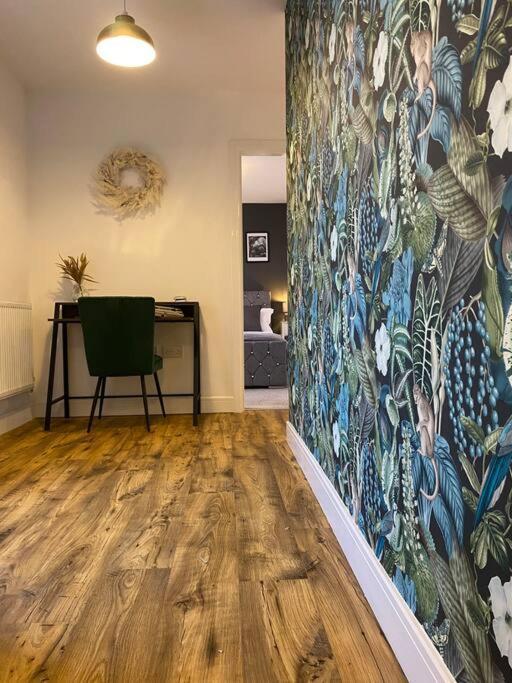 Luxury Riverfront Apartment Newport  Eksteriør billede
