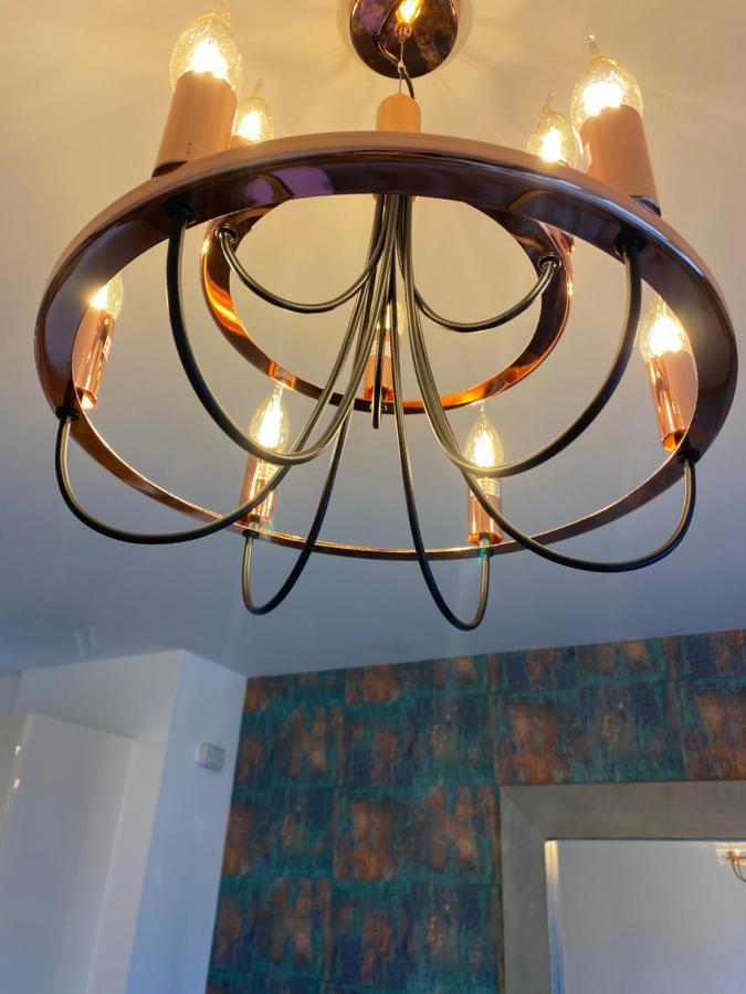 Luxury Riverfront Apartment Newport  Eksteriør billede